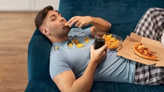 Navigating Snacking: Healthy Alternatives to the Usual Suspects