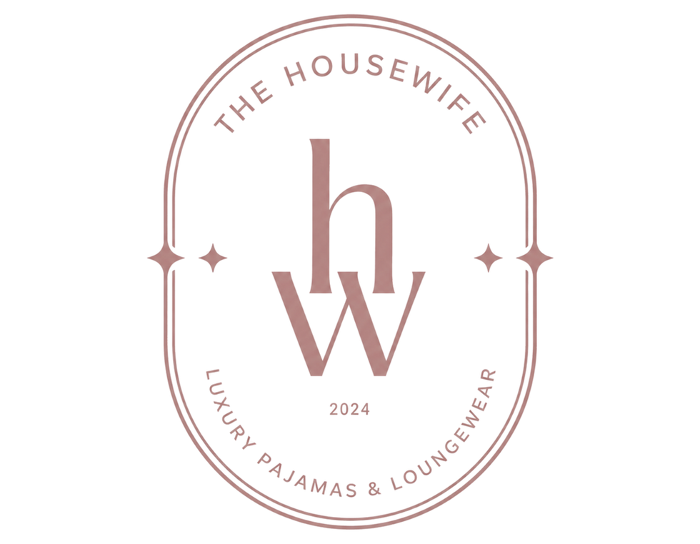 GRAPHIQUE LOGO — THE HOUSE WIFE.png