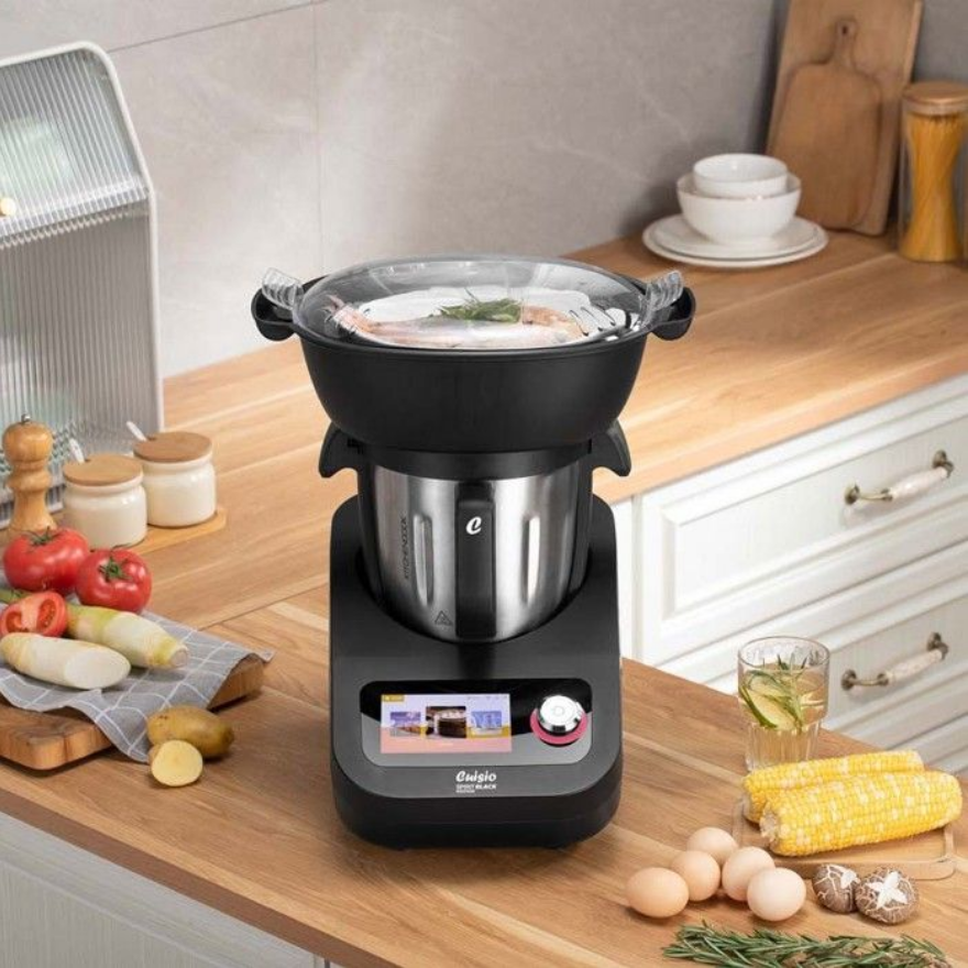 Miniature : Robot cuiseur Kitchencook Cuisio Spirit noir sur un comptoir