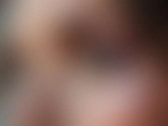 Sparkle and Shine: A Glitter and Gems Eye Makeup Tutorial