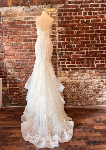 knee length dresses for ladies Designer Lace Long Bustle Mermaid Wedding Dress