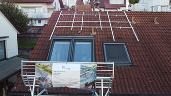 Photovoltaik-Anlage in Oberboihingen mit modernen Solarmodulen für effiziente Solarstrom-Erzeugung und nachhaltige Energieversorgung.
