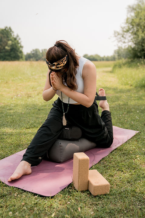 Yoga in Eggenfelden mit Ahama Yoga by Antonia Schäffler