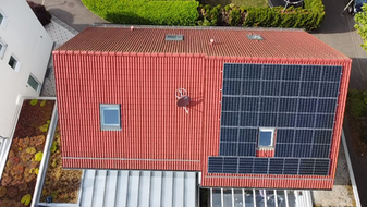 Photovoltaik-Anlage in Kornwestheim mit leistungsstarken Solarmodulen für nachhaltige Solarenergie und maximale Energieeffizienz.