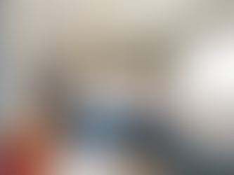 A transformação da cozinha branco e preto em cozinha provençal azul