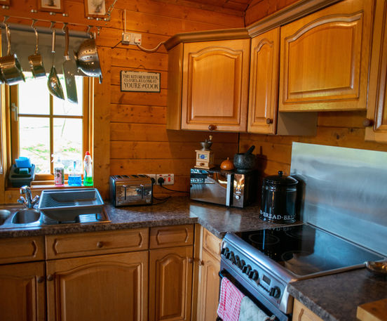 Log Cabin with hot tub 
