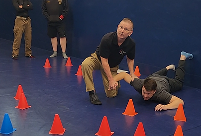 008.mp4 - No2 Wrist Lock - Primary Reversal - Suzanne Summers, Shoulder.00_00_28_27.Still0