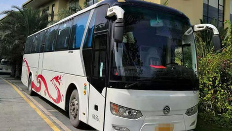 车型：53座大巴
