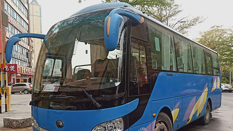 35座大巴