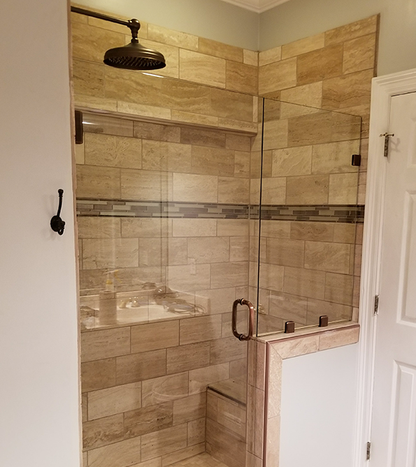 Heavy glass clipped door and panel