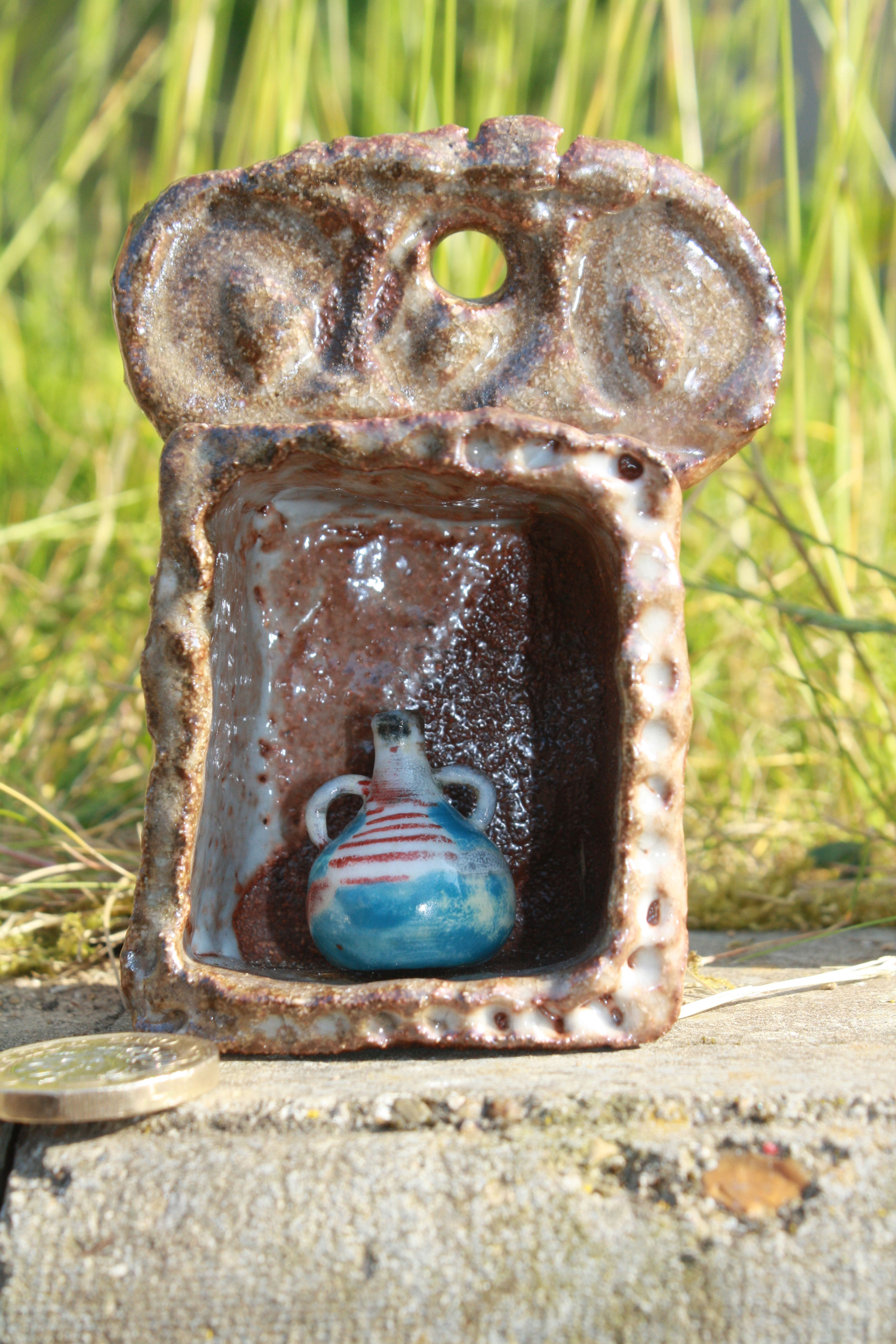 Tiny Shino Wall Shelf