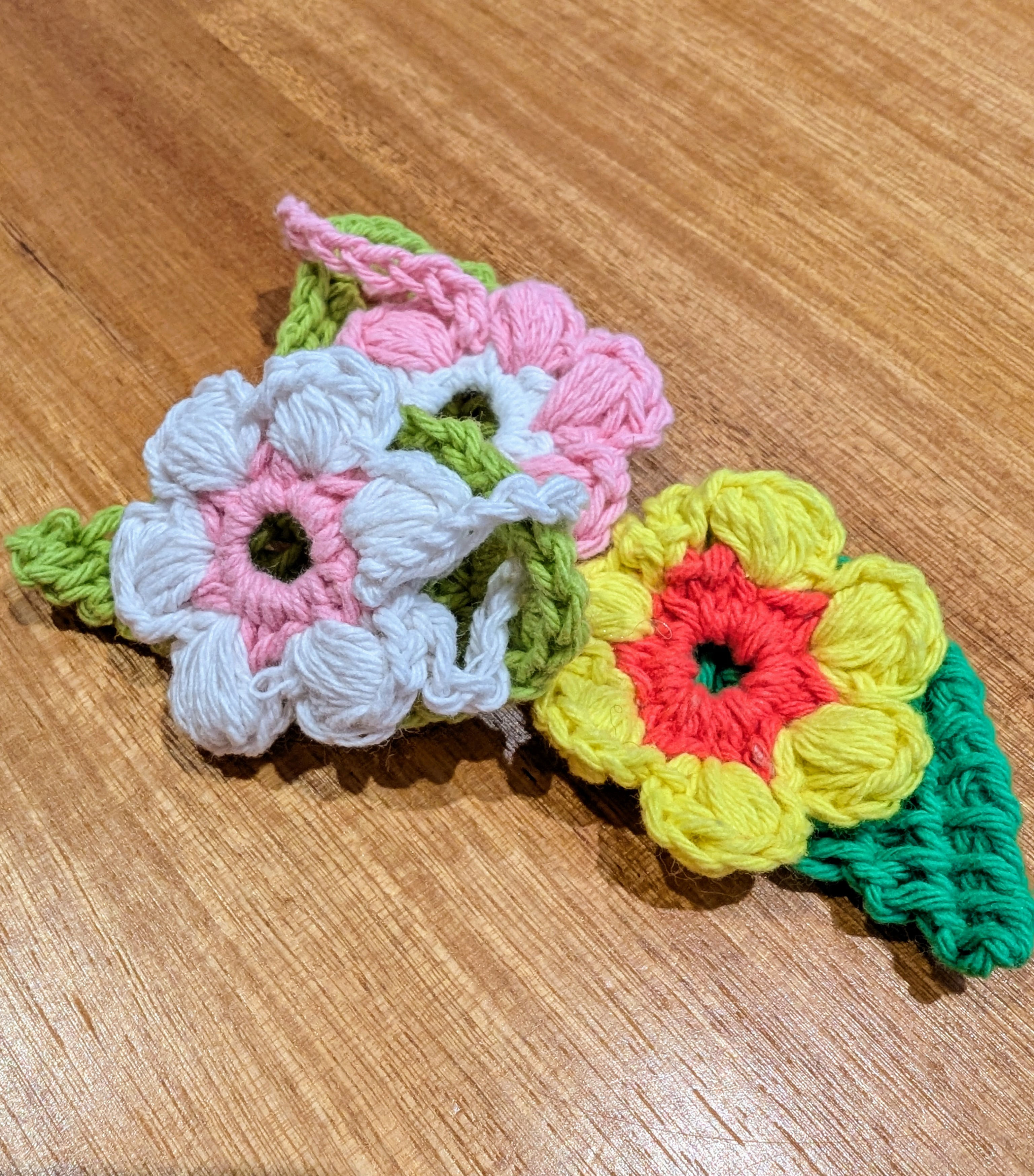 🌸 Tutoriel gratuit – Fleur au crochet