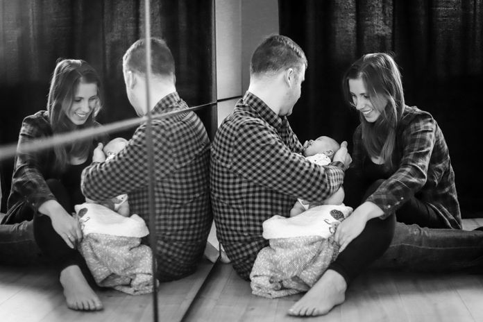 Familienshooting Familie Baby Neugeboren Shooting Fotoshooting Mama Papa Eltern Elternzeit 