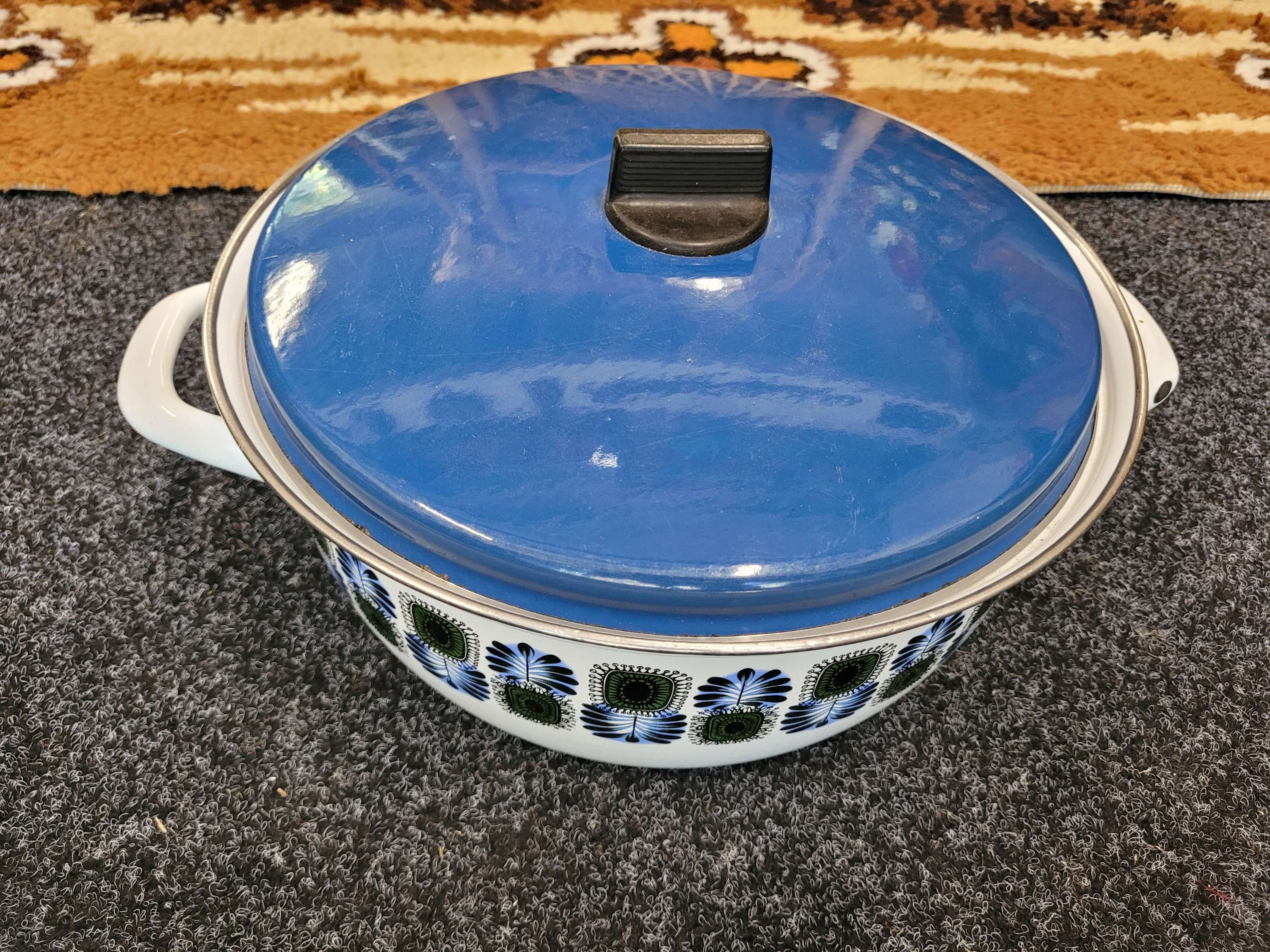 Retro Email made in Austria lidded casserole dish