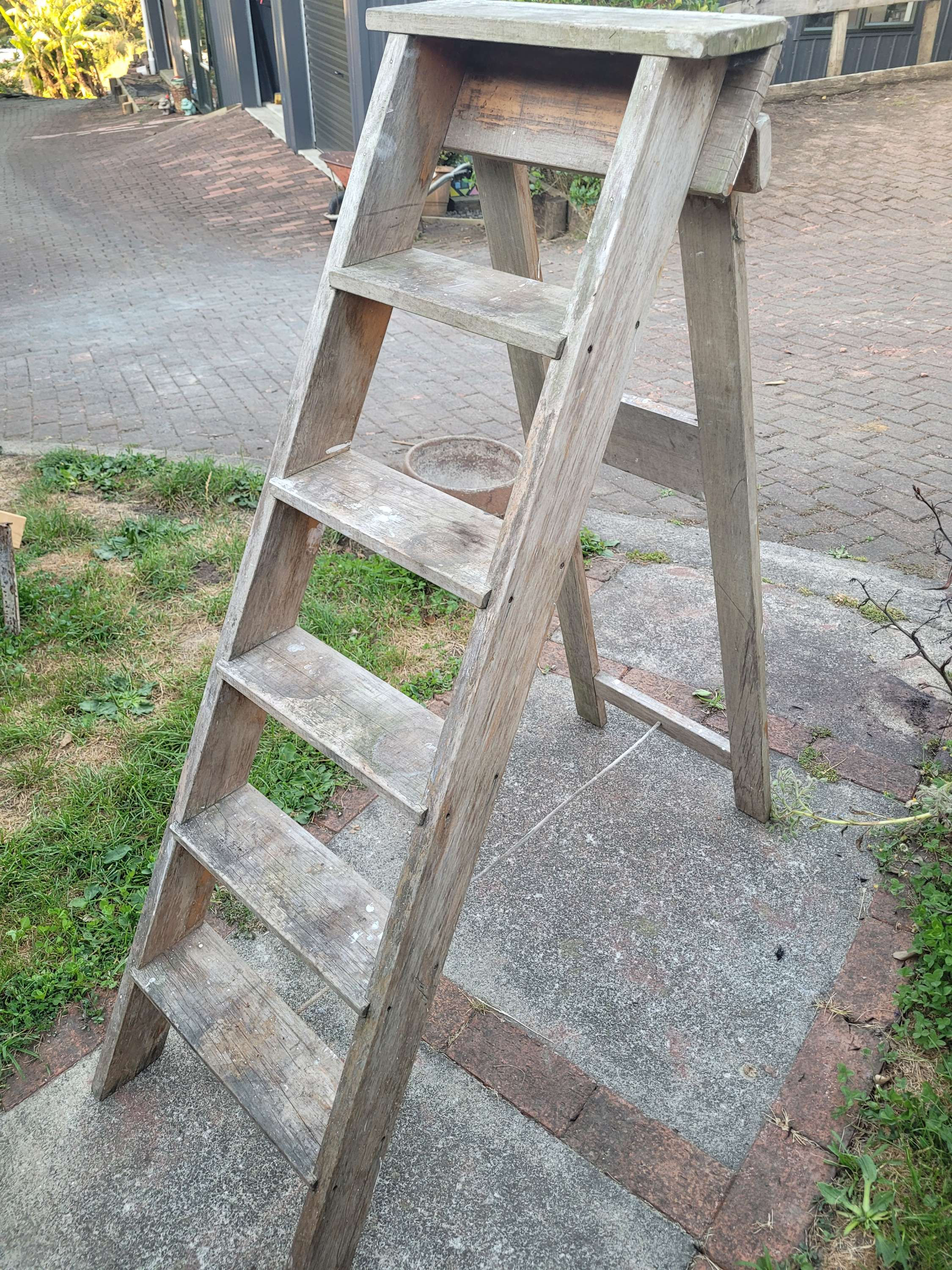 Sold ! Vintage/ antique wooden ladder 