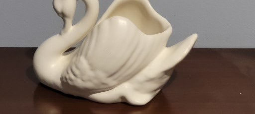 Thumbnail: Small Crown Lynn Swan 154