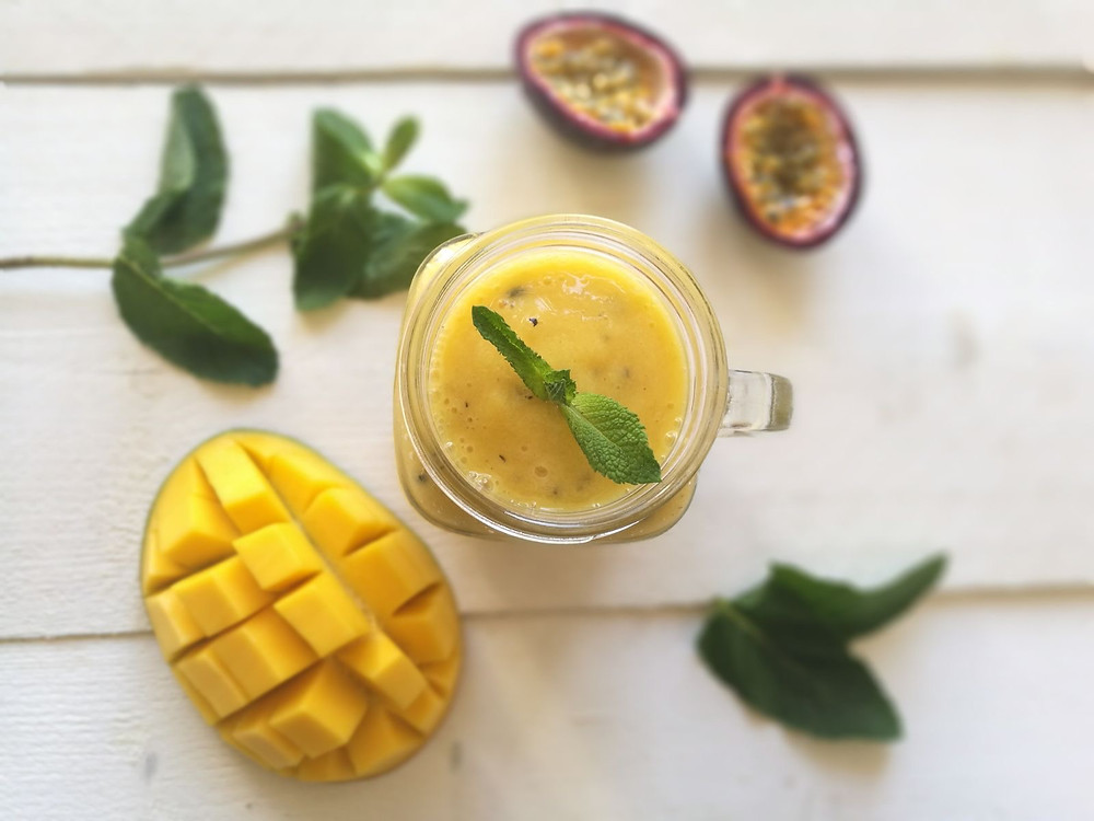 Mango-passievrucht smoothie