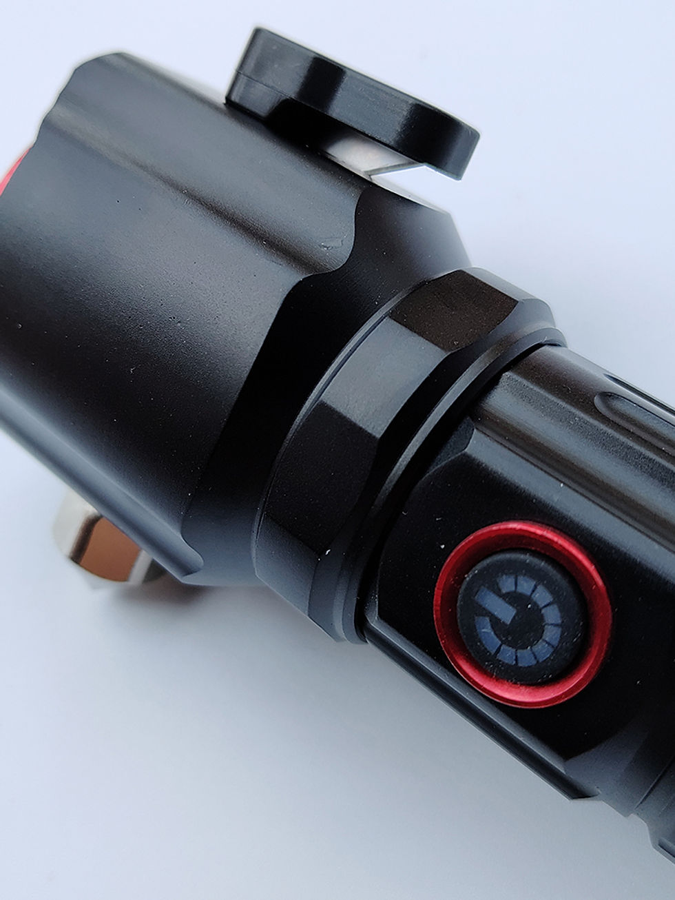 Miniatura: Lanterna Tática LED Recarregável