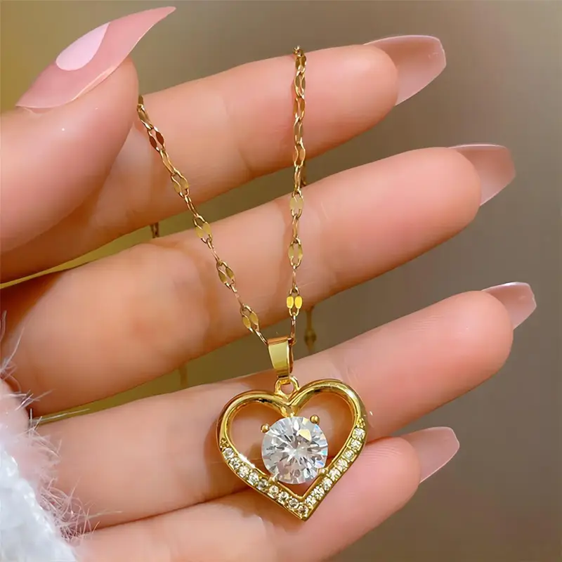 Thumbnail: Colar de Coração de Zircônia em Ouro