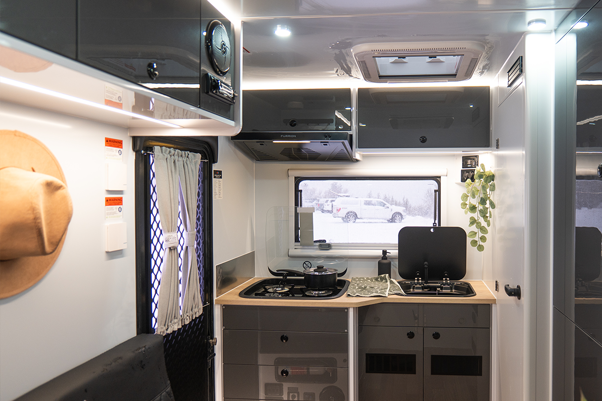 MDC USA Campers and Caravans 