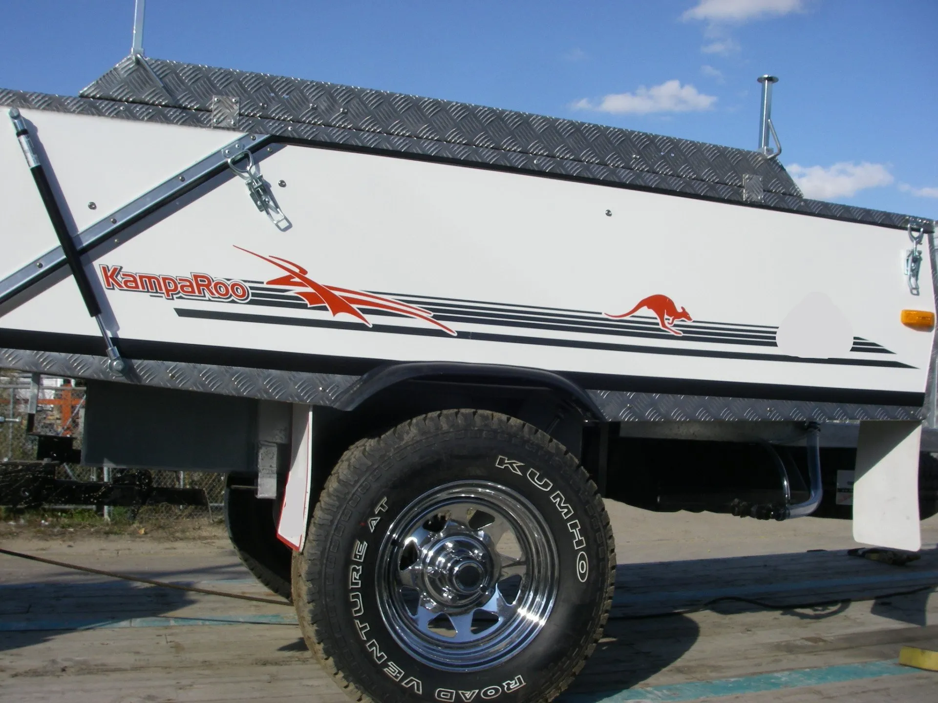 KAMPAROO CAMPERS
