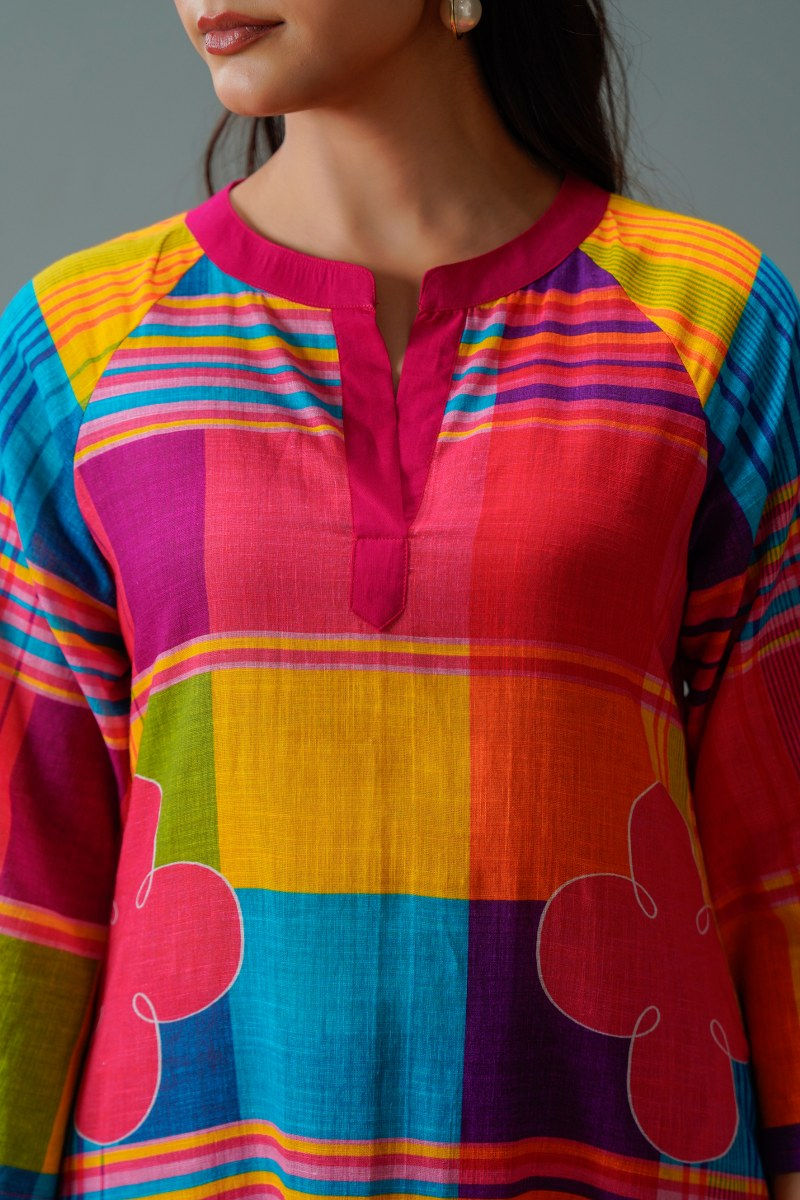 Thumbnail: Checkmate Linen Multicolour Kurta Set