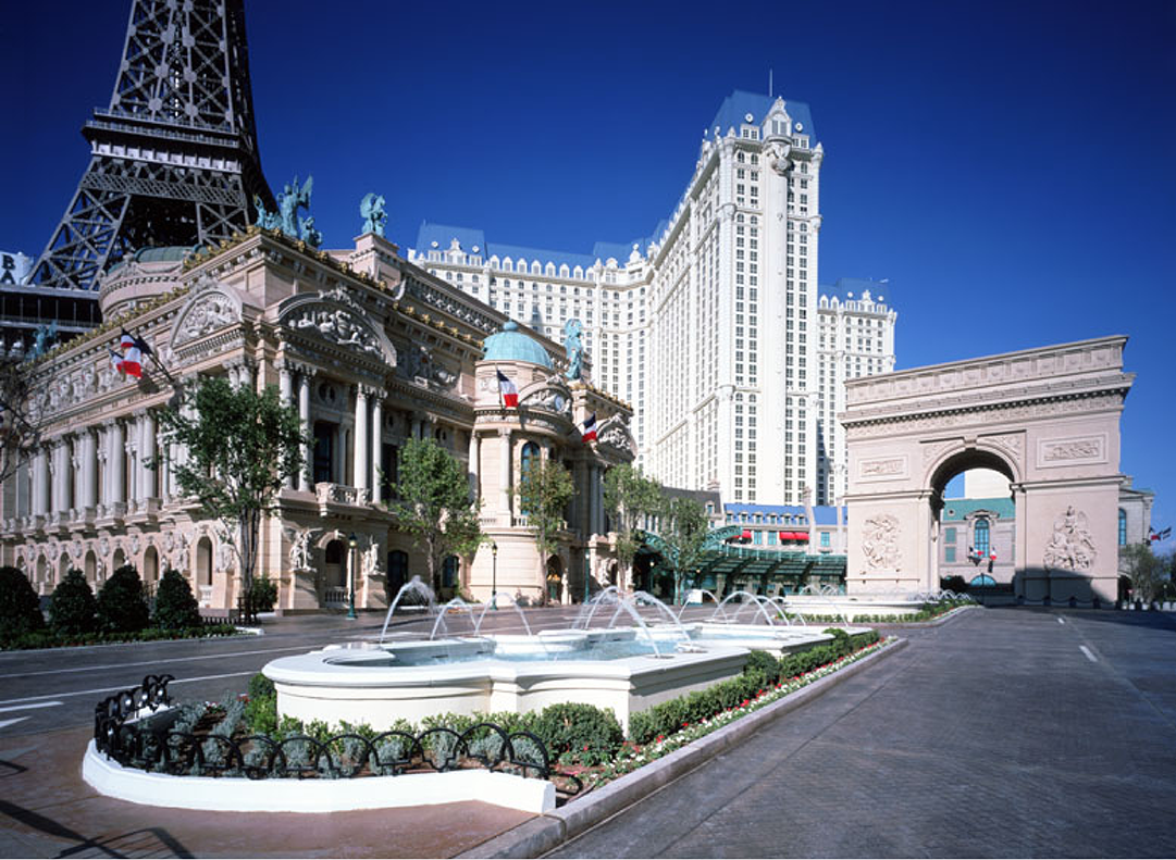 hilton paris opera neighborhood