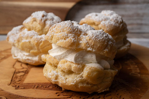 Fresh Cream Puffs