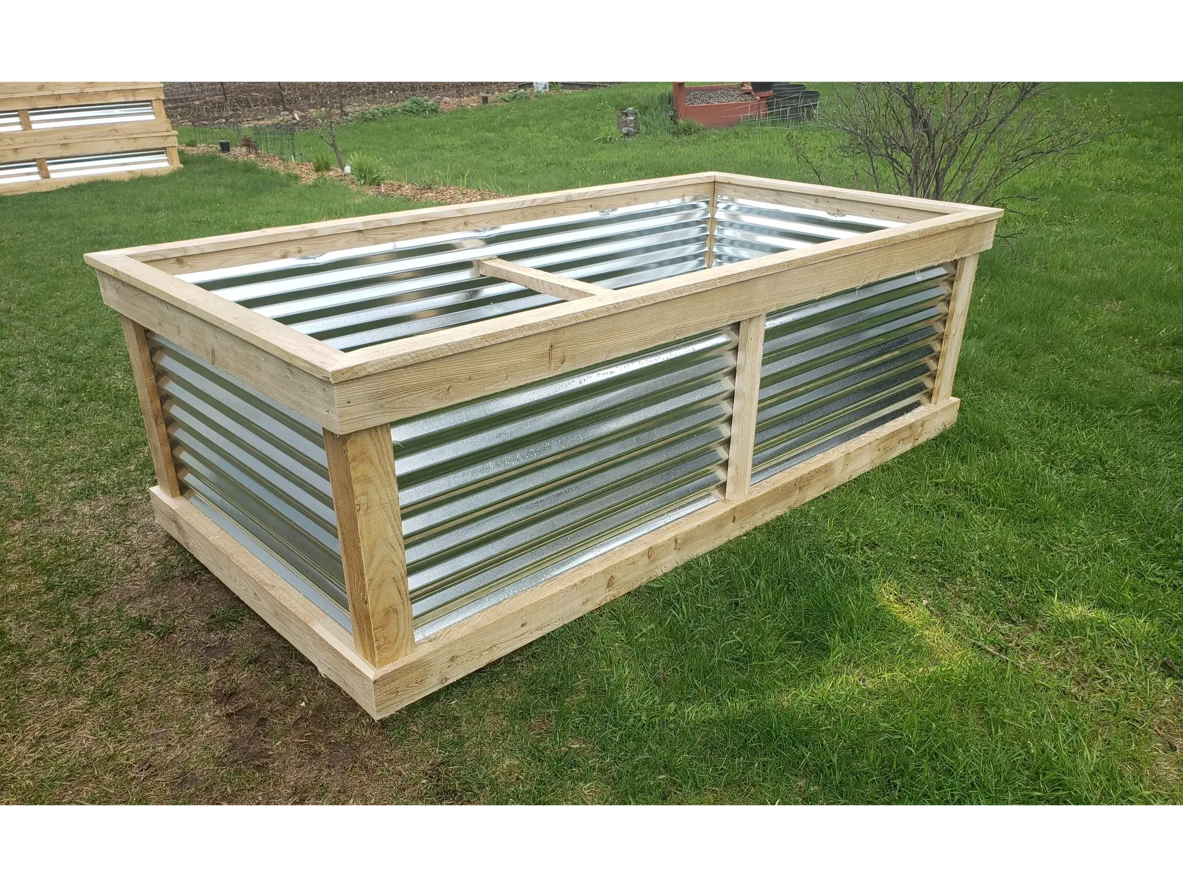 4' wide x 8' long x 30" tall