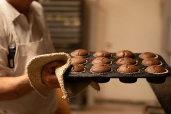 Custom Cakes, Cupcakes, Wedding Cakes