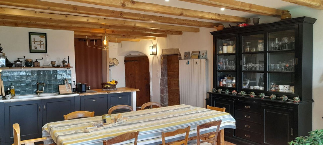 Table d’hôtes conviviale pour pèlerins et randonneurs du GR65 près du Puy-en-Velay