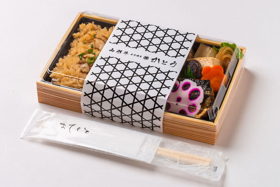 サムネイル： 山形牛焼肉と鯖塩焼き弁当