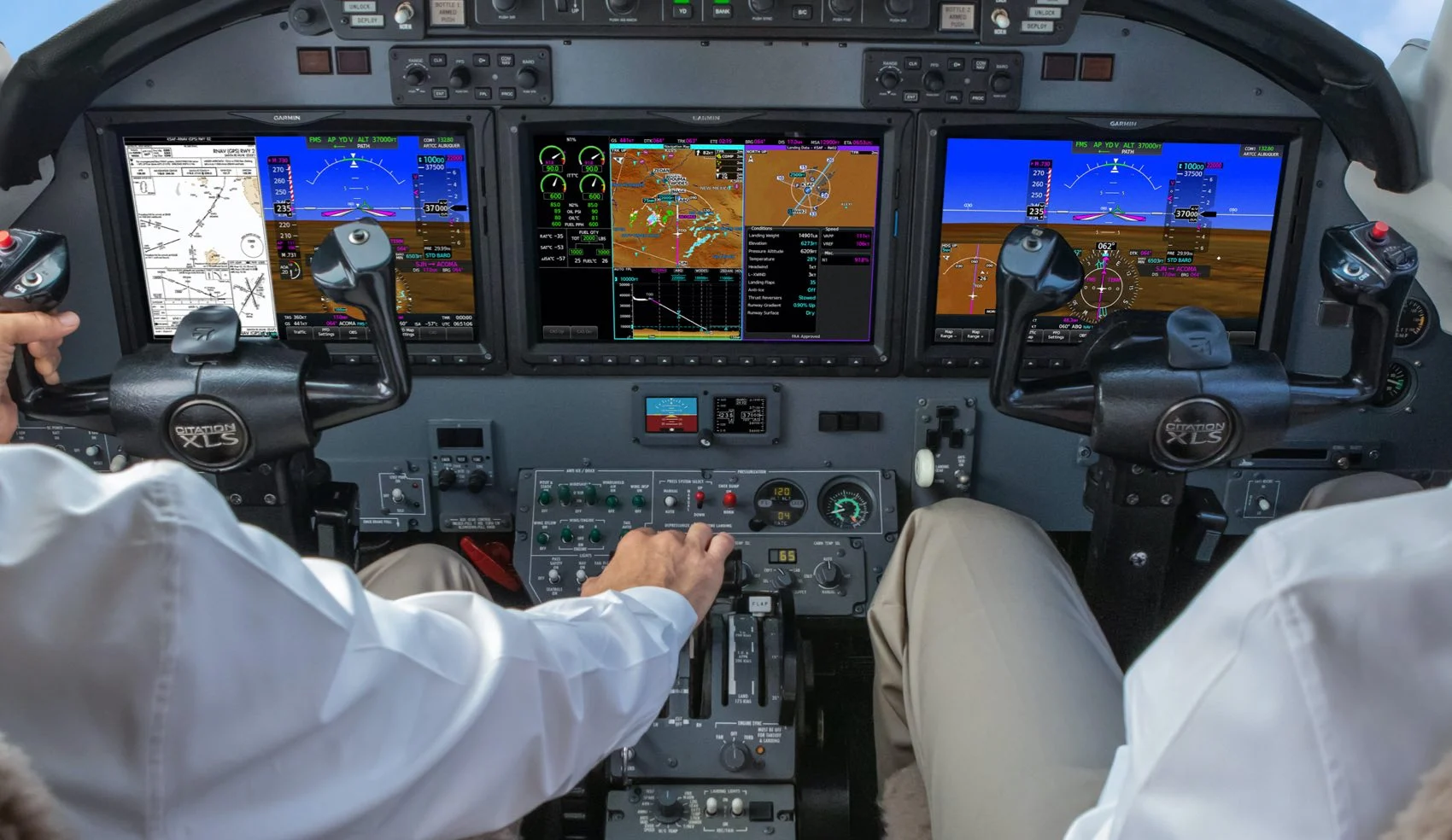 34390-spotlight-complete-flight.webp