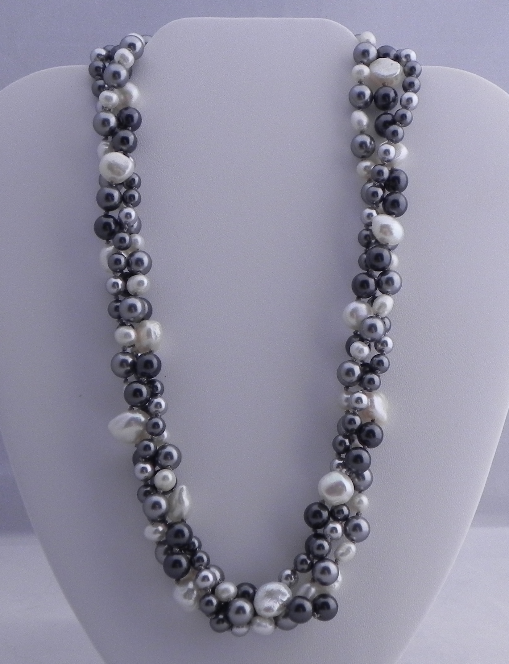 Freshwater Pearls & Swarovski #467
