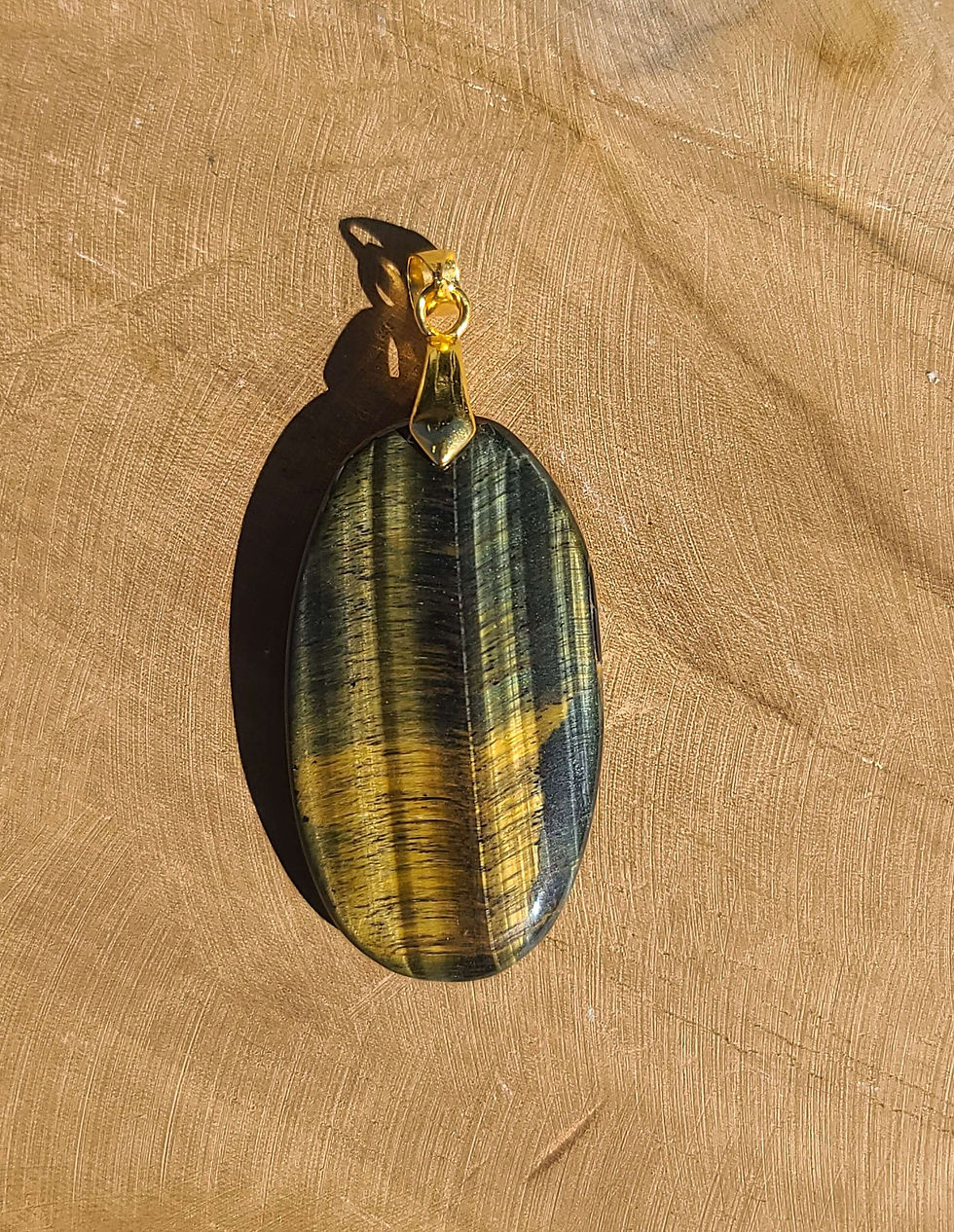 Miniature : Pendentif en œil de faucon