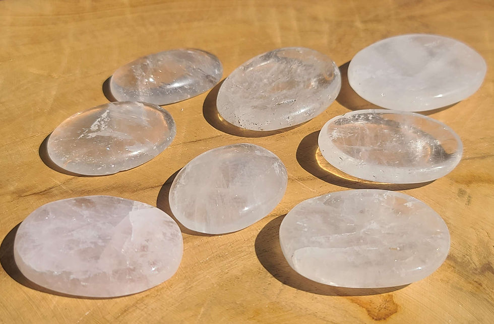 Miniature : Pierre en quartz clair (pierre de soulagement)