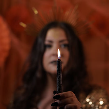 13 Tips for Communing with the Dead