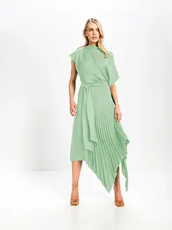 green emerald velvet dress RENT