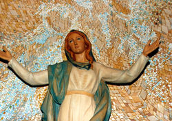 Custom mosaic, Sisters of the Holy Spirit Chapel, Pittsburgh, part of complete renovation by Rolf Ro