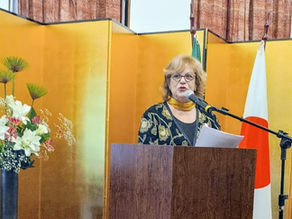 A condecoração de Sonia Luyten