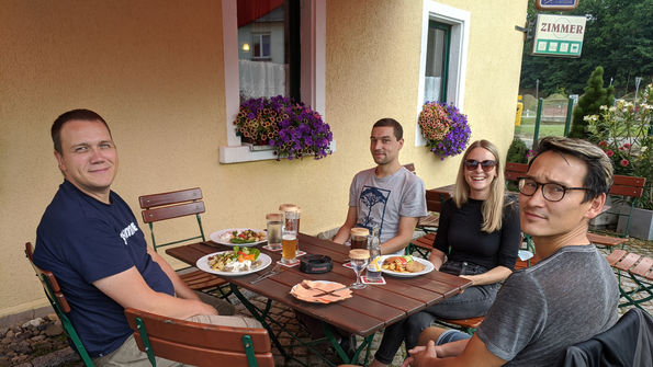 ECUtronic_Lunch.jpg