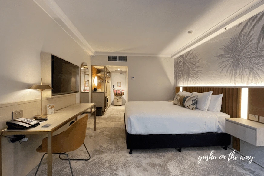 Amora Hotel Brisbane房內的採光及裝潢