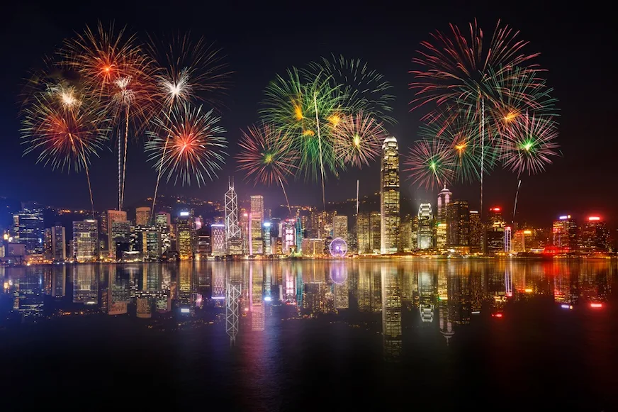 夜晚的維多利亞港燈光秀