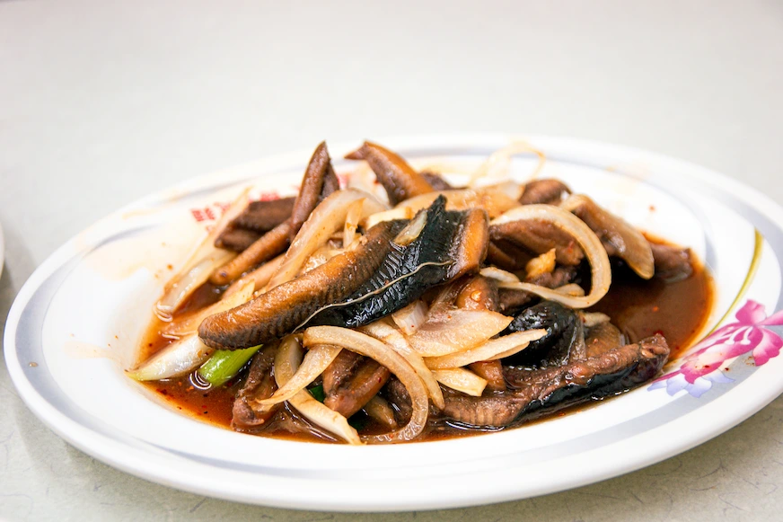 品味鱔魚意麵餐點照