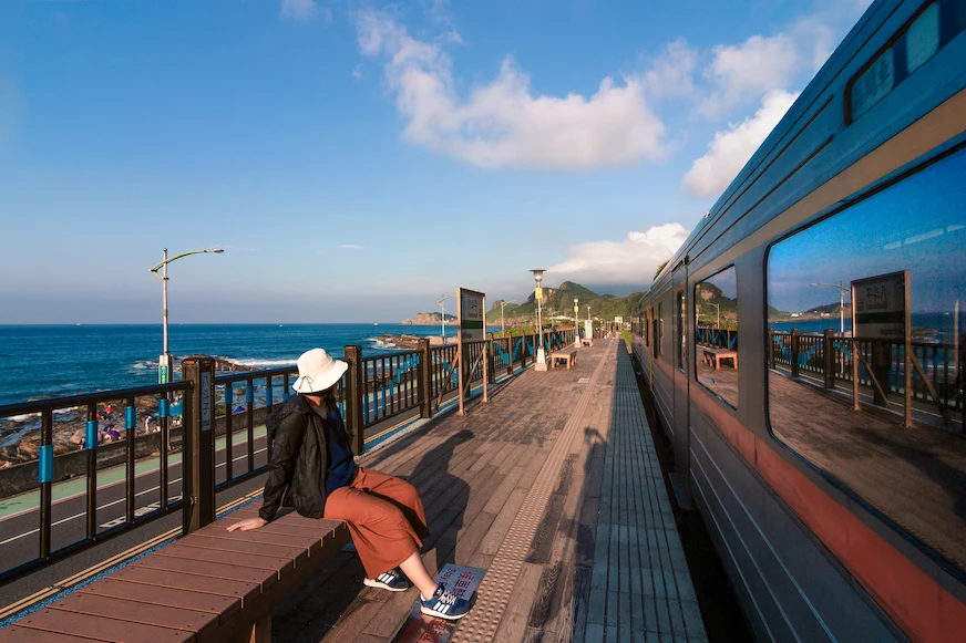 八斗子車站月台海景照