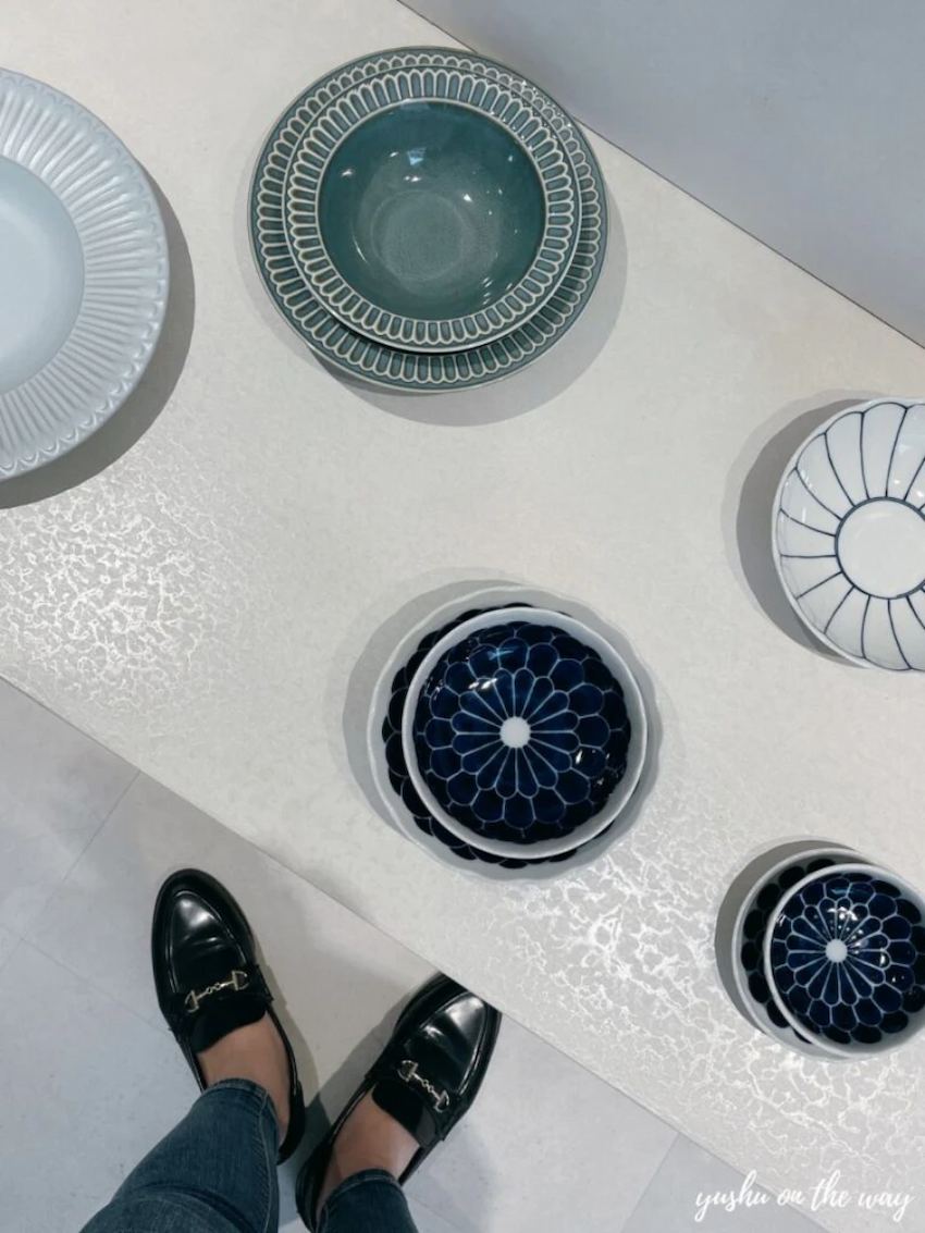 梨吧制所內二樓選物空間的瓷器小物