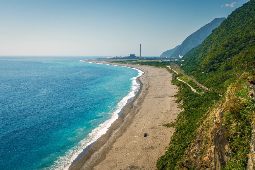 漢本車站清水斷崖景觀