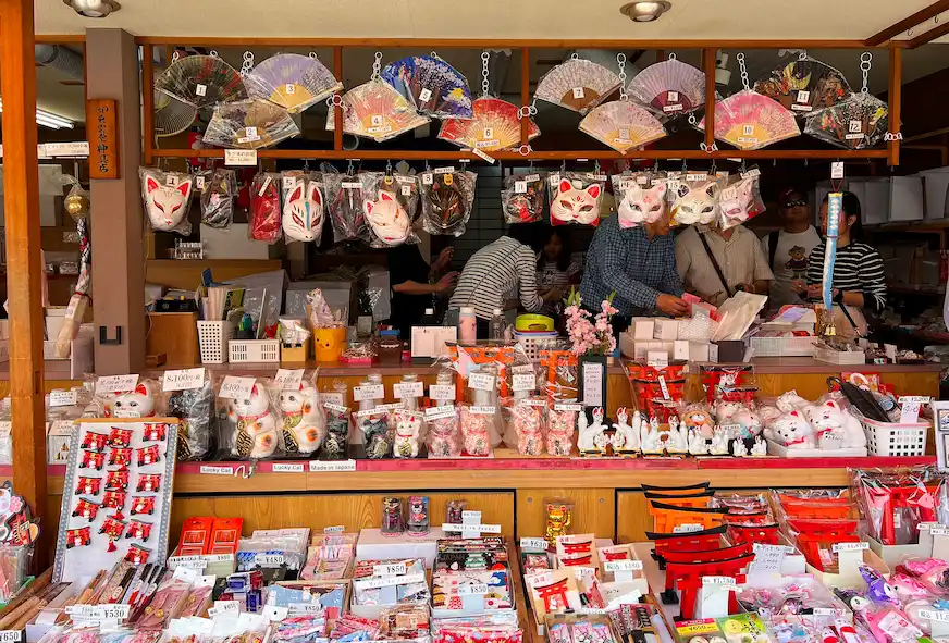 販賣狐狸飾品的商店