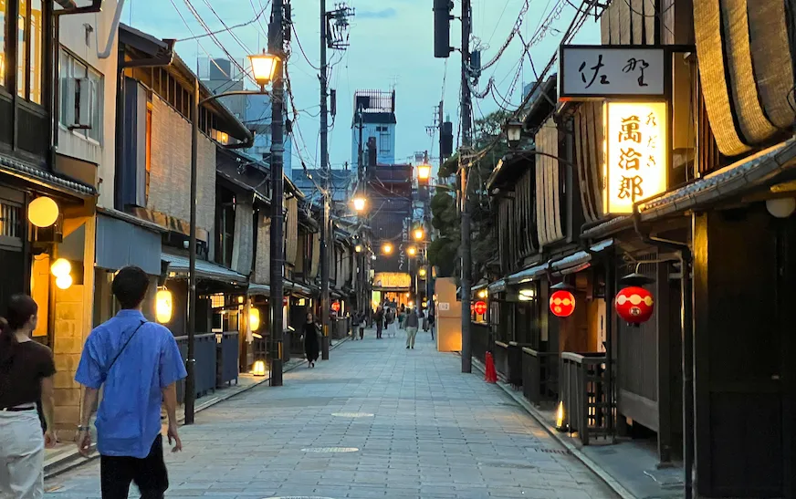 京都新橋通的景觀照