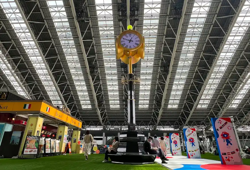 OSAKA STATION CITY square of space-time